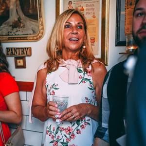 Meet your Posher, Joann